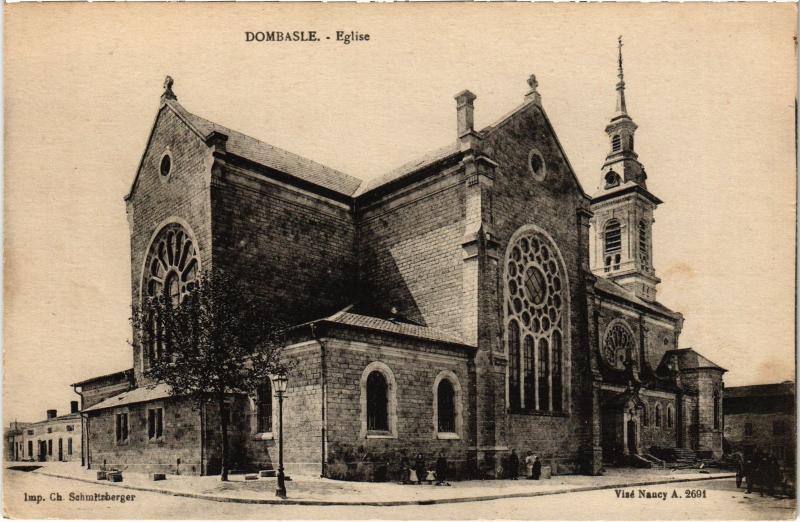 Carte postale ancienne Dombasle eglise