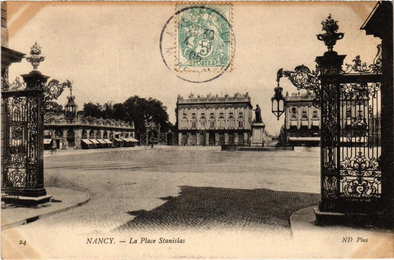 Carte postale ancienne Nancy Place Stanislas à Nancy