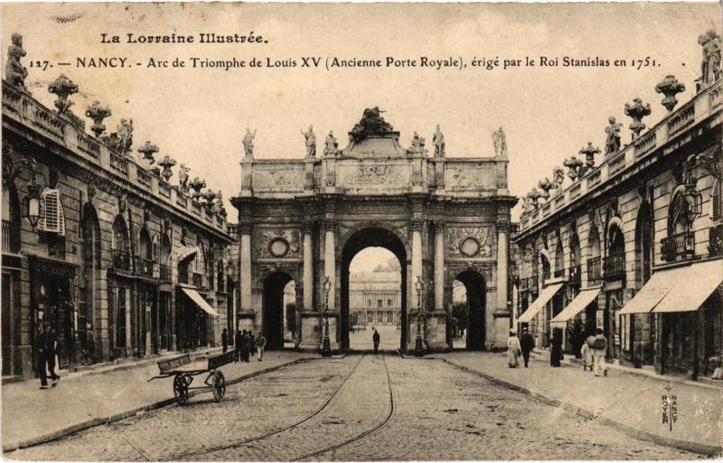 Carte postale ancienne Nancy Arc de Triomphe à Nancy