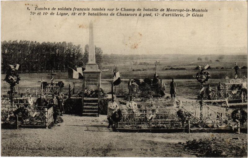 Carte postale ancienne Maurupt le Montois Tombes de soldats