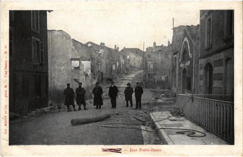 Carte postale ancienne Rue Porte Basse