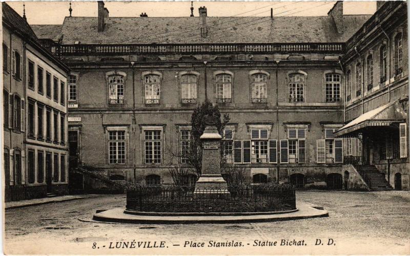 Carte postale ancienne Luneville Place Stanislas