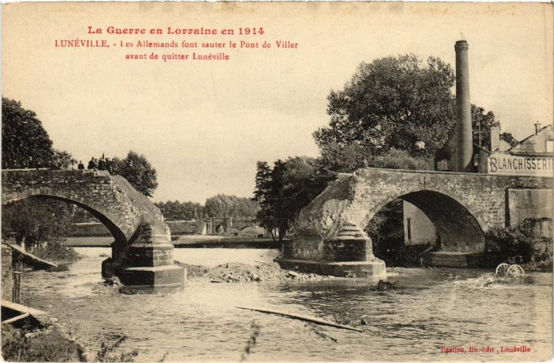 Carte postale ancienne Luneville Pont de Viller