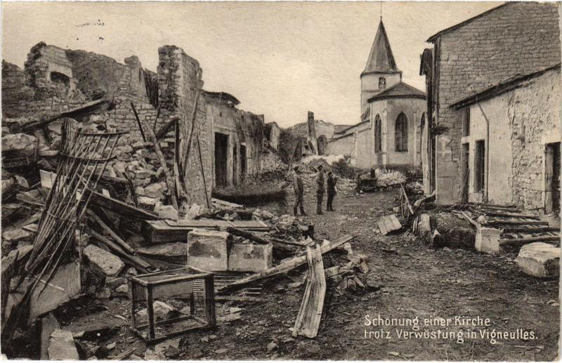 Carte postale ancienne Vigneulles Schonung einer Kirche