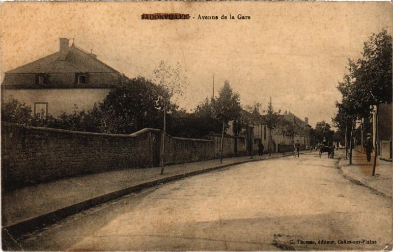 Carte postale ancienne Badonviller Avenue de la Gare