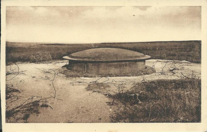 Carte postale ancienne Fort de Douaumont à Douaumont-Vaux