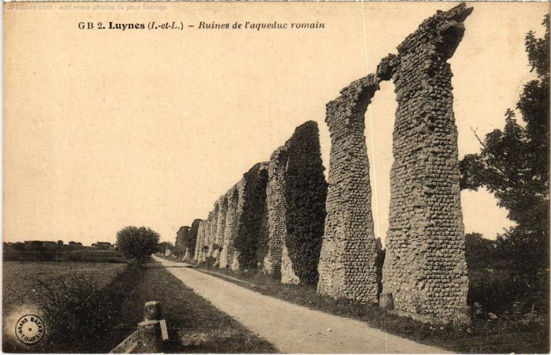 Carte postale ancienne Luynes Ruines de l'Aqueduc à Luynes