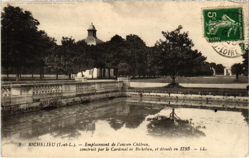 Carte postale ancienne Richelieu Emplacement de l'ancien chateau à Richelieu