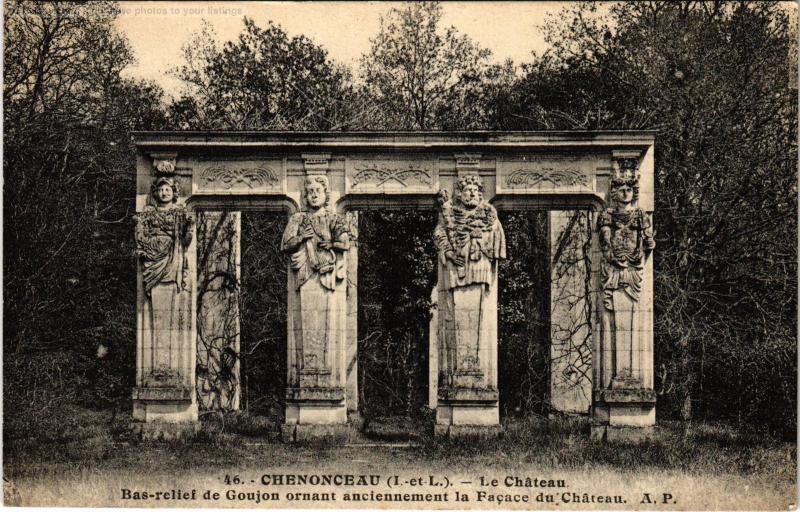 Carte postale ancienne Chenonceaux le chateau Bas relies de Goujon à Chenonceaux