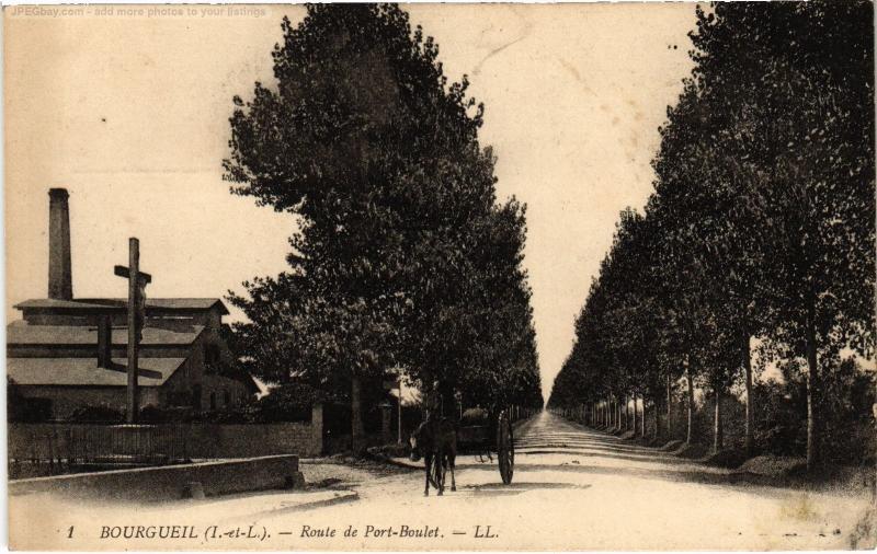 Carte postale ancienne Bourgueil Route de Port Boulet à Bourgueil