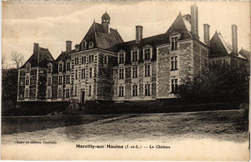Carte postale ancienne Marcilly sur Maulne le chateau à Marcilly-sur-Maulne