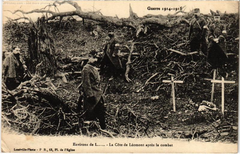 Carte postale ancienne La cote de Leomont apres le combat