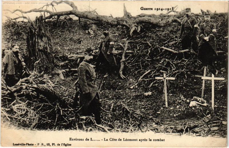 Carte postale ancienne La cote de Leomont apres le combat