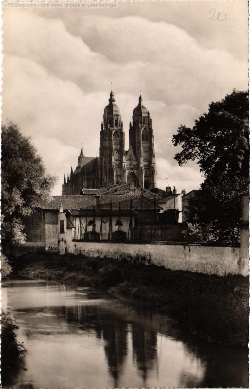 Carte postale ancienne St Nicolas du Port Basilique