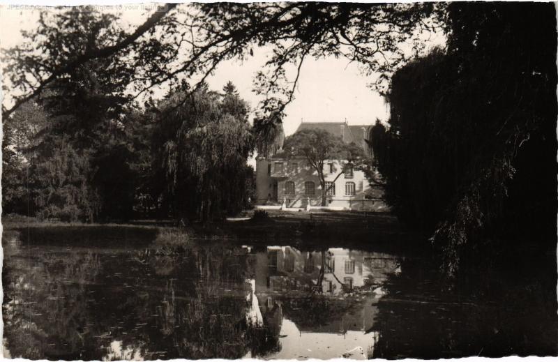 Carte postale ancienne Thorey le chateau et le lac