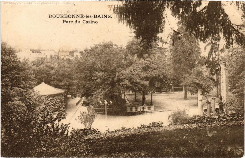 Carte postale ancienne Bourbonne les Bains Parc du Casino