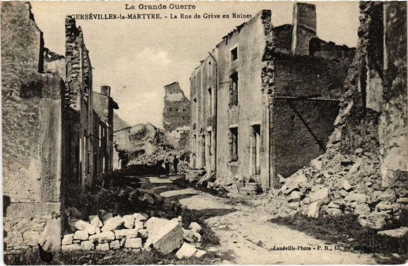 Carte postale ancienne Gerbeviller Rue de Greve en ruines