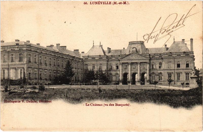 Carte postale ancienne Luneville le chateau