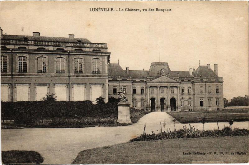 Carte postale ancienne Luneville le chateau