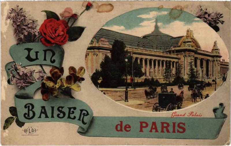 Carte postale ancienne Un Baiser de Paris (8e) - Le Grand Palais à Paris 8e
