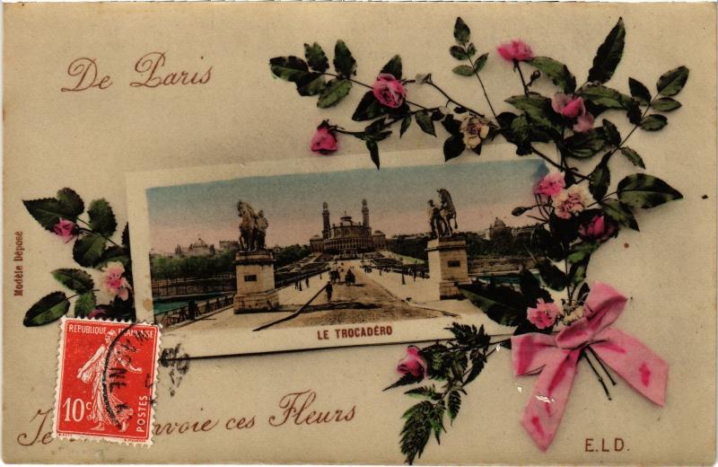 Carte postale ancienne De Paris je vous envoie ces fleurs - Le Trocadéro à Paris 7e