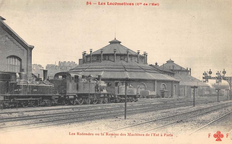 Carte postale ancienne Train - Les Locomotives (Cie De L'Est) - Rotondes Remise Des Machines De L'E