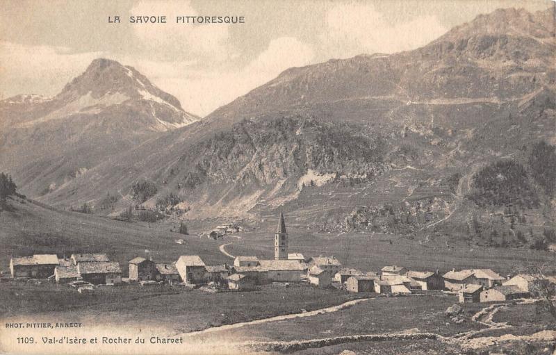 Carte postale ancienne Val D'Isere Et Le Rocher Du Charvet
