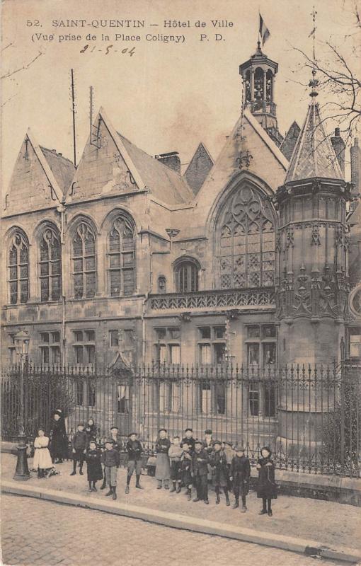 Carte postale ancienne Saint Quentin - Hotel De Ville - Vue Prise De La Place Coligny à Saint-Quentin