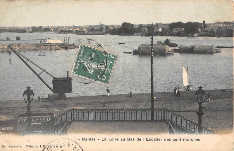 Carte postale ancienne Nantes - La Loire Au Bas De L'Escalier Des Cent Marches à Nantes