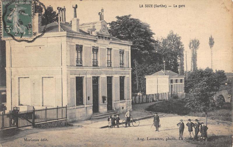 Carte postale ancienne La Suze - La Gare
