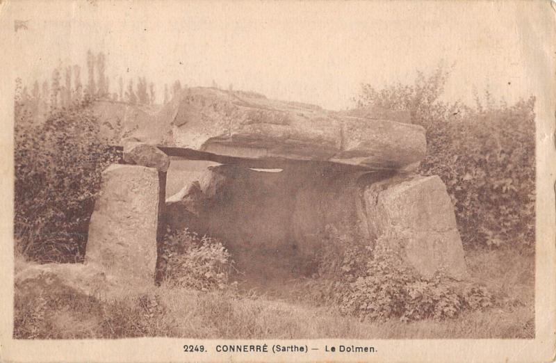 Carte postale ancienne Connere - Le Dolmen