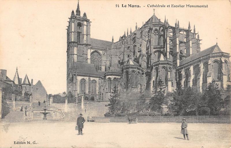 Carte postale ancienne Le Mans - Cathedrale Et Escalier Monumental au Mans