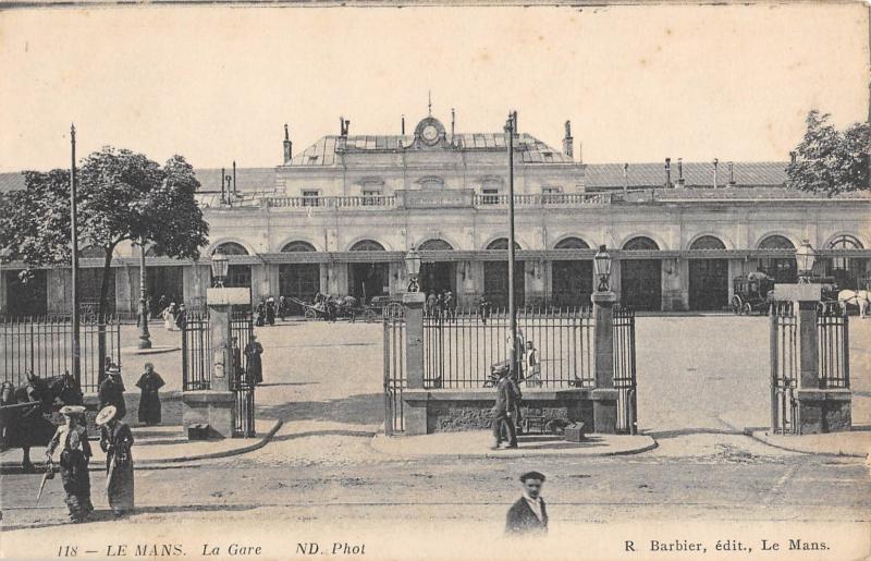 Carte postale ancienne Le Mans - La Gare au Mans