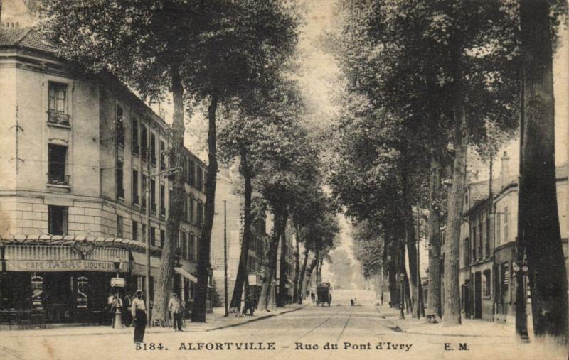 Carte postale ancienne Alfortville-Rue du Pont d'Ivry à Alfortville