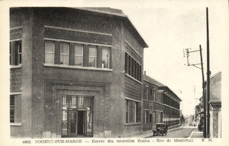 Carte postale ancienne Nogent Sur Marne-Rue de Montreuil à Nogent-sur-Marne