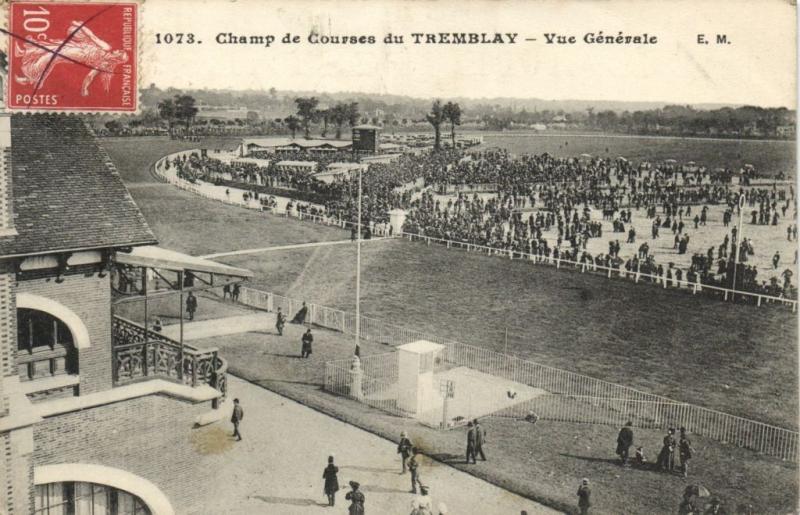 Carte postale ancienne Champ de Courses du Tremblay