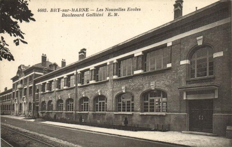Carte postale ancienne Bry sur Marne-Boulevard Galliéni à Bry-sur-Marne