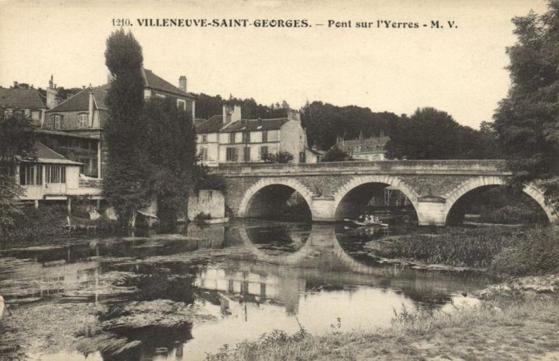 Carte postale ancienne Villeneuve Saint Georges-Pont sur l'Yerres à Villeneuve-Saint-Georges