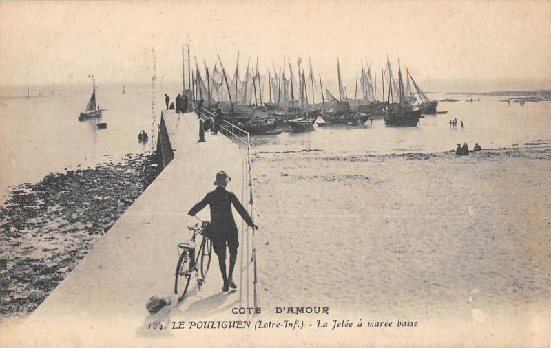 Carte postale ancienne Le Pouliguen - La Jetee A Maree Basse au Pouliguen