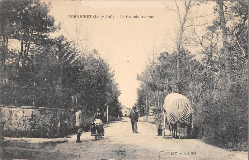 Carte postale ancienne Pornichet - La Grande Avenue à Pornichet