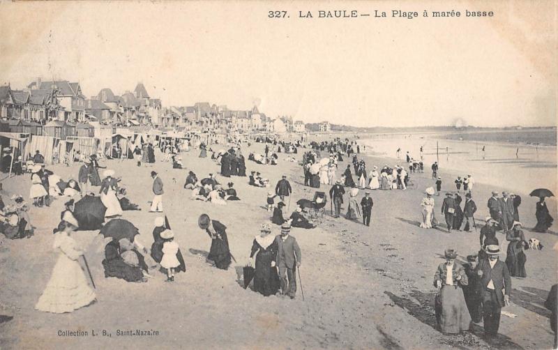 Carte postale ancienne La Baule - La Plage A Maree Basse