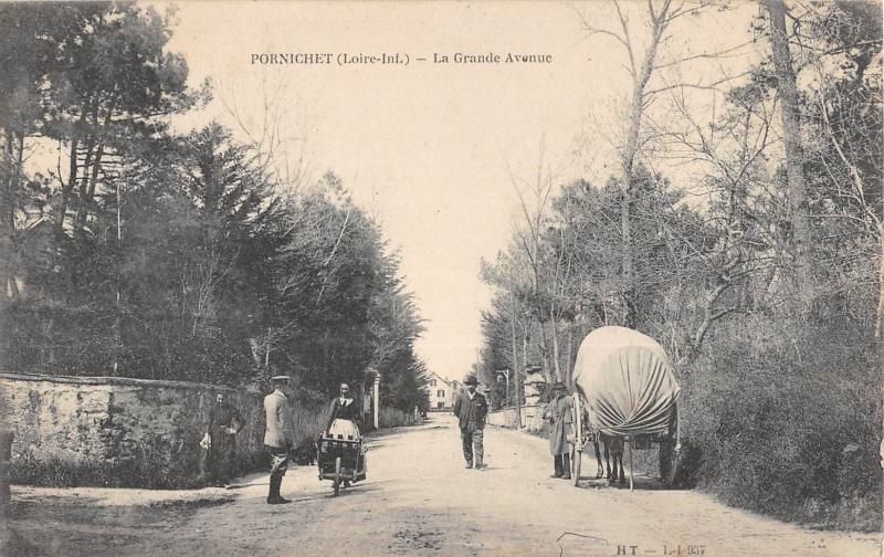 Carte postale ancienne Pornichet - La Grande Avenue à Pornichet