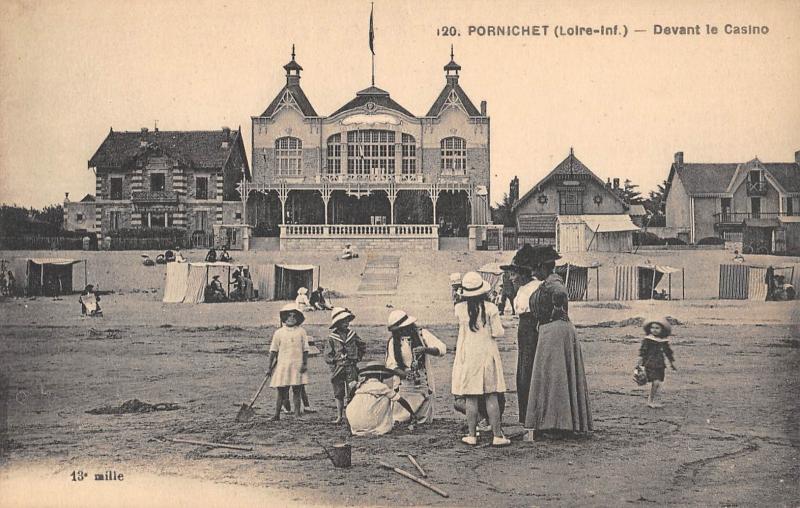 Carte postale ancienne Pornichet - Devant Le Casino à Pornichet