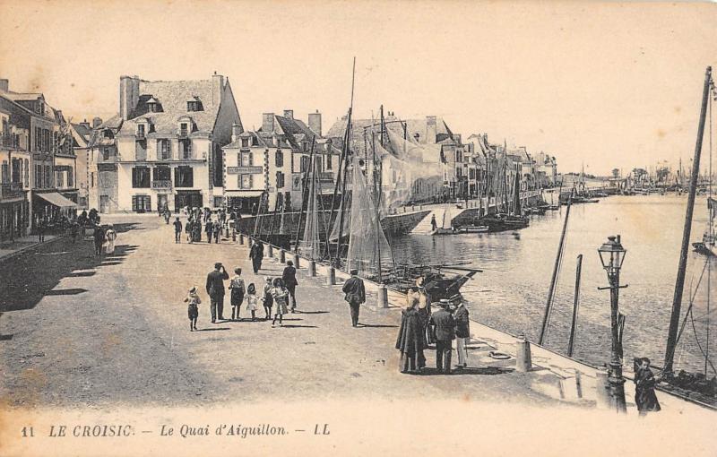 Carte postale ancienne Le Croisic - La Quai D'Aiguillon au Croisic