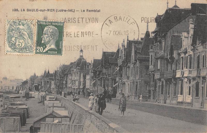 Carte postale ancienne La Baule Sur Mer - Le Remblai