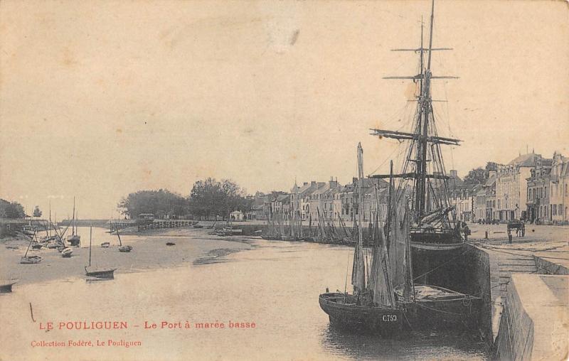 Carte postale ancienne Le Pouliguen - Le Port A Maree Basse au Pouliguen