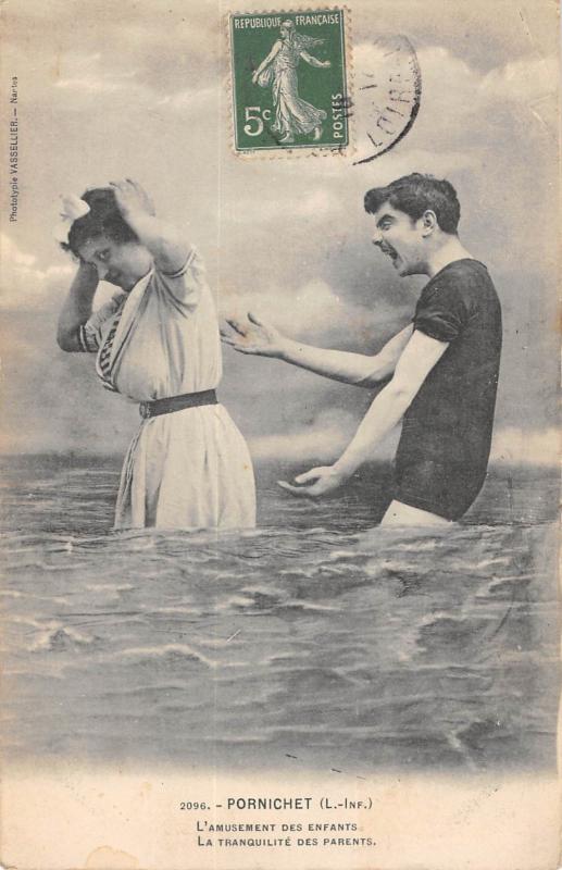 Carte postale ancienne Pornichet - L'Amusement Des Enfants - La Tranquilite Des Parents à Pornichet