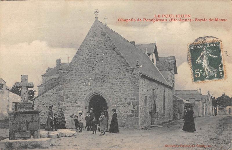 Carte postale ancienne Le Pouliguen - La Chapelle De Penchateau - Sainte Anne - Sortie De Messe au Pouliguen