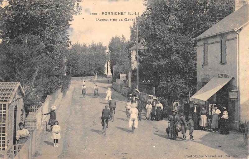 Carte postale ancienne Pornichet - L 'Avenue De La Gare à Pornichet
