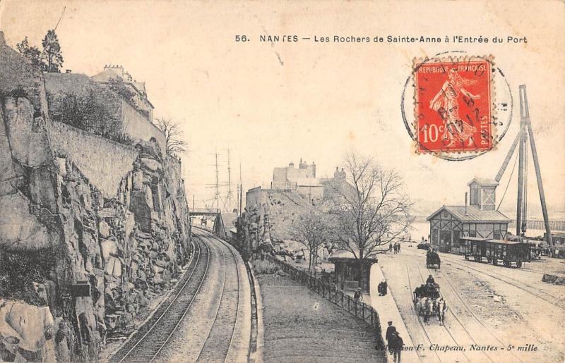Carte postale ancienne Nantes - Les Rochers De Sainte Anne A L'Entree Du Port à Nantes